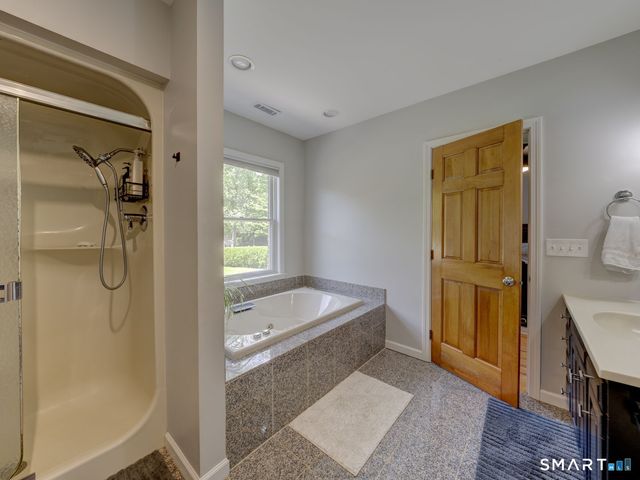 25 Amato Drive, Wethersfield, CT 06109