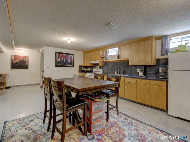 25 Amato Drive, Wethersfield, CT 06109
