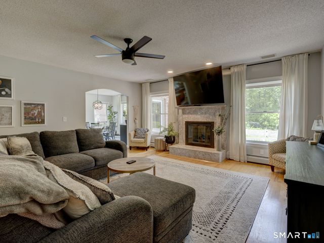 25 Amato Drive, Wethersfield, CT 06109
