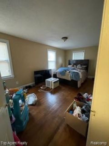 11597 Duchess Street, Detroit, MI 48224