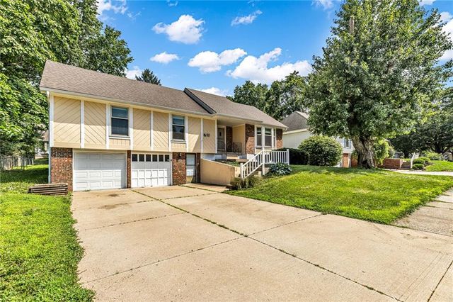 611 SW Murray Road, Lee's Summit, MO 64081
