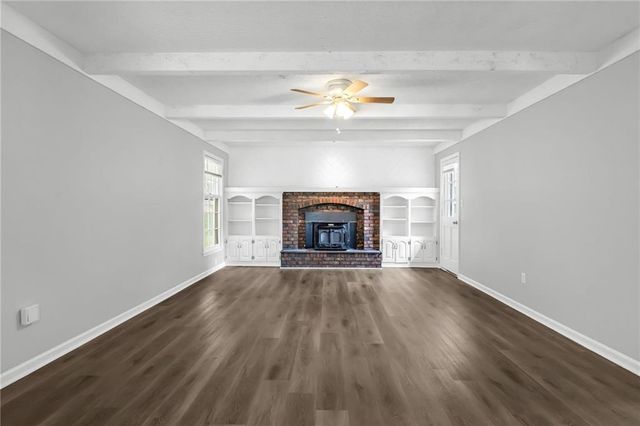 611 SW Murray Road, Lee's Summit, MO 64081