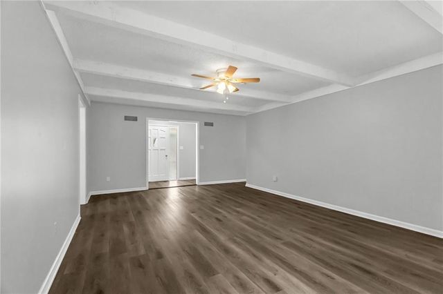 611 SW Murray Road, Lee's Summit, MO 64081