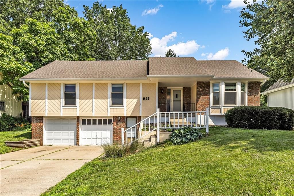611 SW Murray Road, Lee's Summit, MO 64081