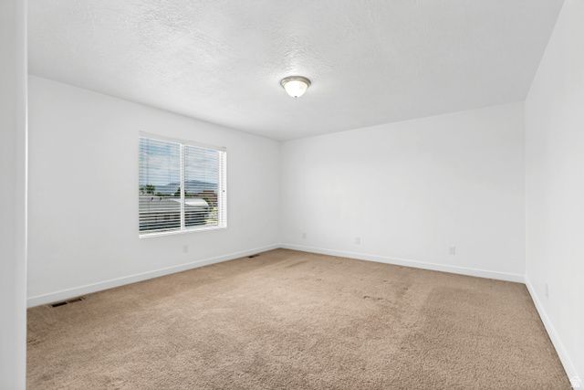3565 W ALTA LOMA LN, South Jordan, UT 84095