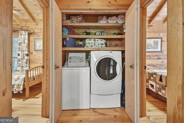 135 Tomahawk Trail, Blue Ridge, GA 30513