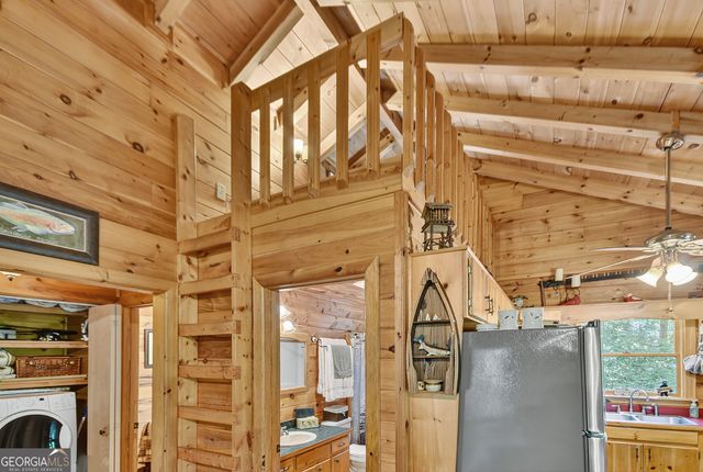 135 Tomahawk Trail, Blue Ridge, GA 30513