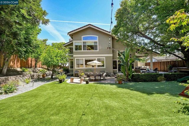 8254 Creekside Drive, Dublin, CA 94568
