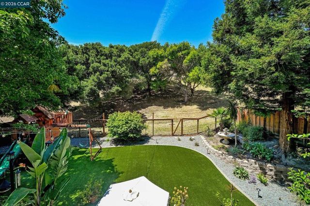 8254 Creekside Drive, Dublin, CA 94568