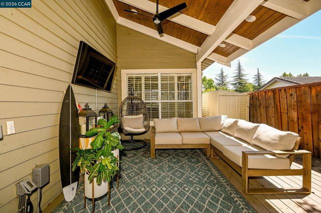 8254 Creekside Drive, Dublin, CA 94568