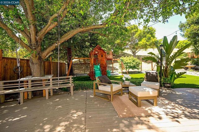 8254 Creekside Drive, Dublin, CA 94568