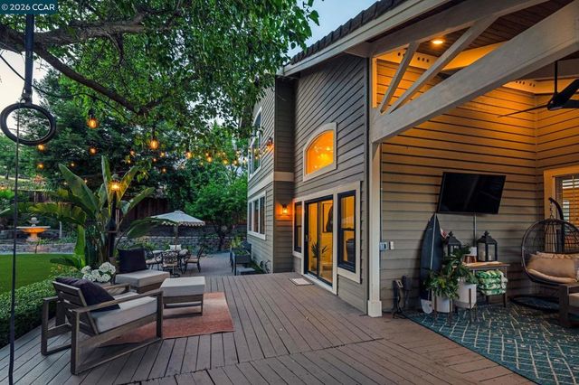 8254 Creekside Drive, Dublin, CA 94568