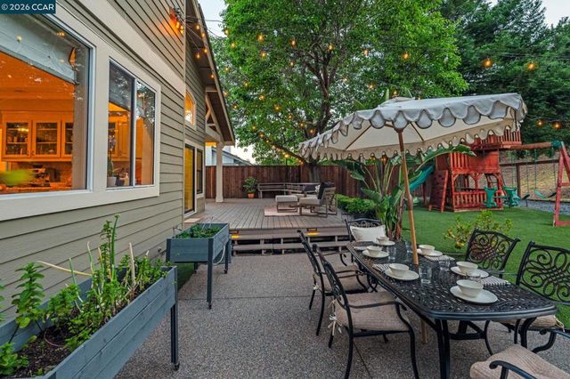 8254 Creekside Drive, Dublin, CA 94568