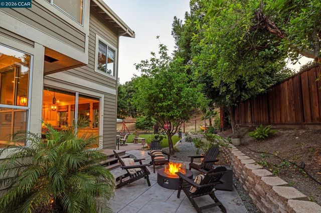 8254 Creekside Drive, Dublin, CA 94568