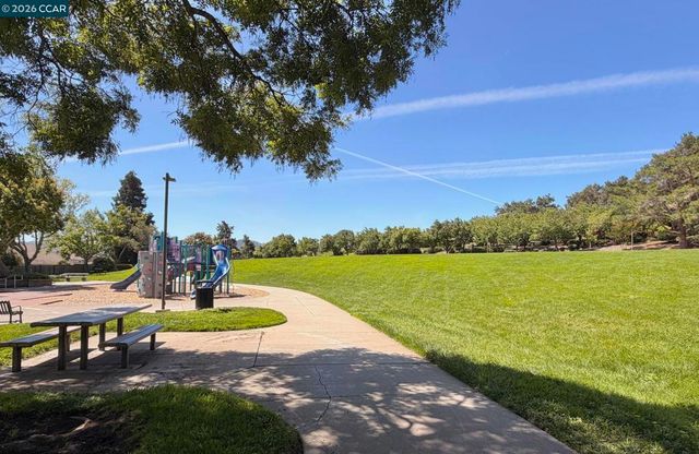 8254 Creekside Drive, Dublin, CA 94568