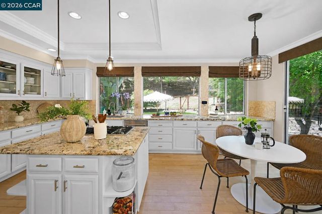 8254 Creekside Drive, Dublin, CA 94568