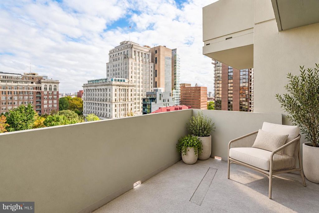604 S WASHINGTON SQ #1308, Philadelphia, PA 19106 — photo 4