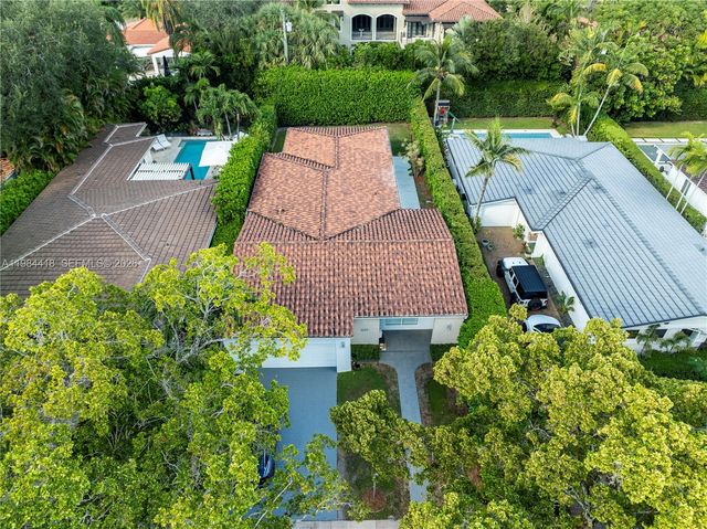 829 Malaga Ave, Coral Gables, FL 33134