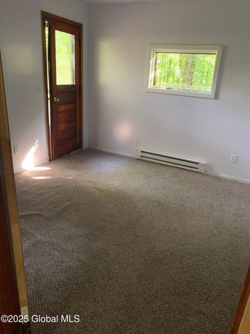 326 Middle Road, Crown Point, NY 12928