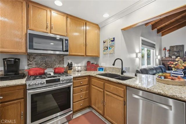 428 Lupine Place Place, La Verne, CA 91750