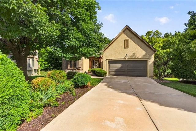 26164 W 109th Street, Olathe, KS 66061