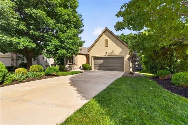 26164 W 109th Street, Olathe, KS 66061