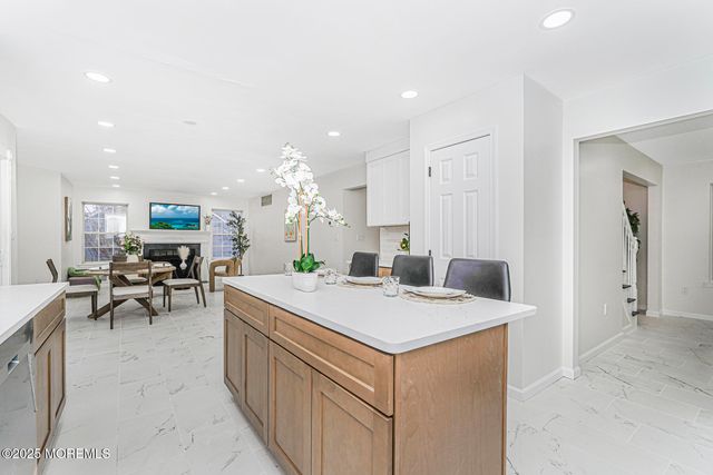 7 Willowtree Court, Barnegat, NJ 08005