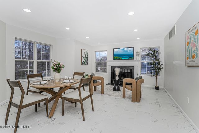 7 Willowtree Court, Barnegat, NJ 08005