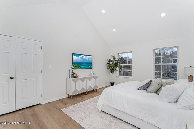 7 Willowtree Court, Barnegat, NJ 08005