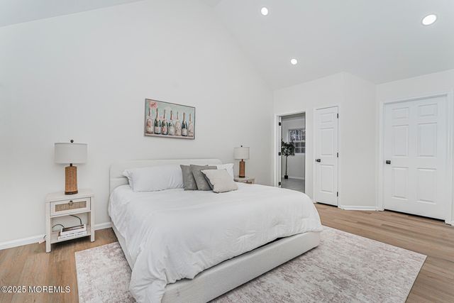 7 Willowtree Court, Barnegat, NJ 08005