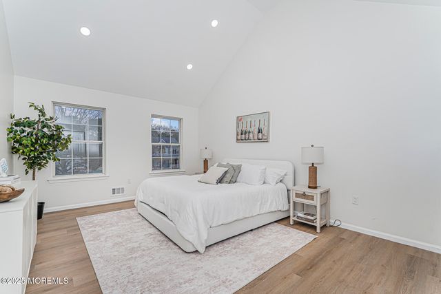 7 Willowtree Court, Barnegat, NJ 08005