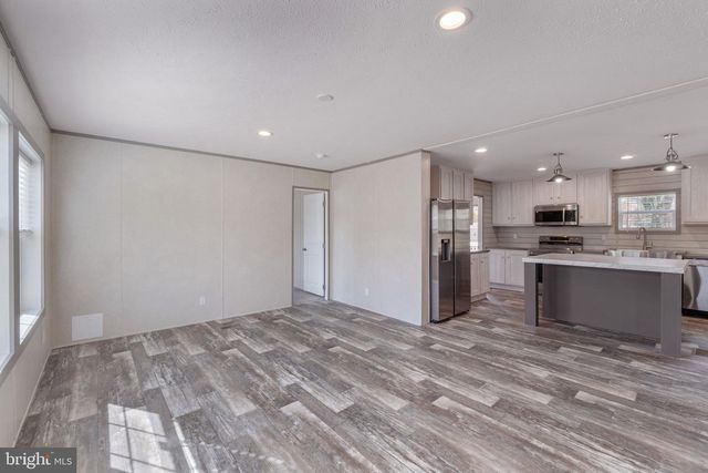 304 LUCKETTS ALY, Gordonsville, VA 22942