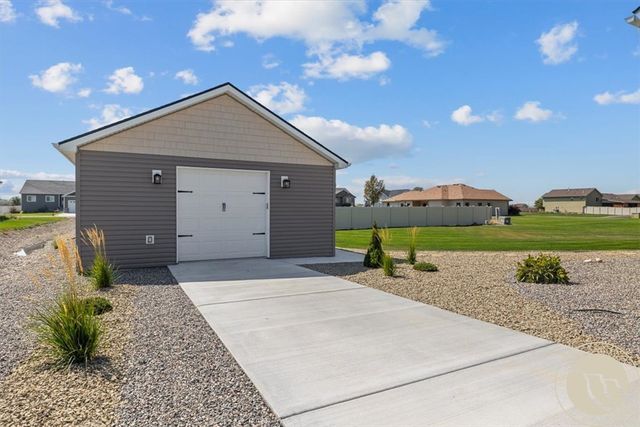 6870 Sandysprings Circle, Billings, MT 59106
