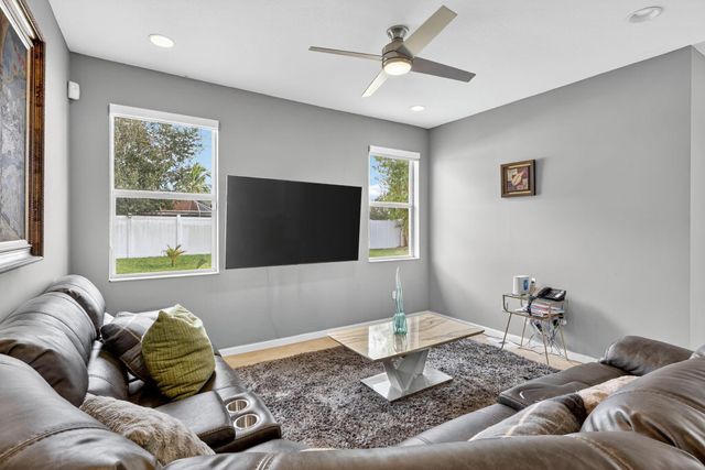 1971 SW Breezeway Street, Port St Lucie, FL 34987