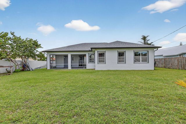 1971 SW Breezeway Street, Port St Lucie, FL 34987