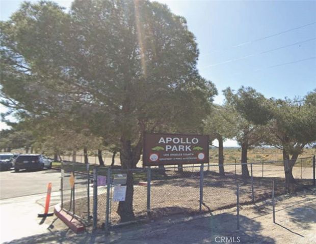 9 Great Western Dr, Lancaster, CA 93536