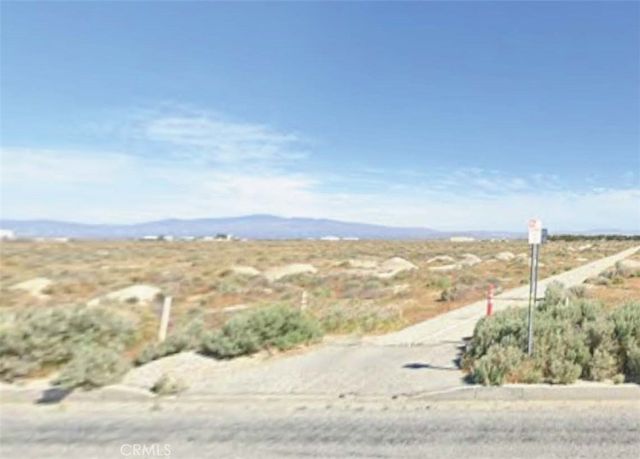 9 Great Western Dr, Lancaster, CA 93536