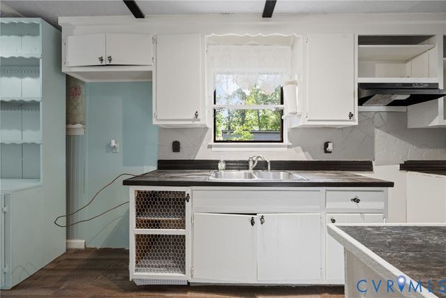 3010 Duck River Ct, Midlothian, VA 23112