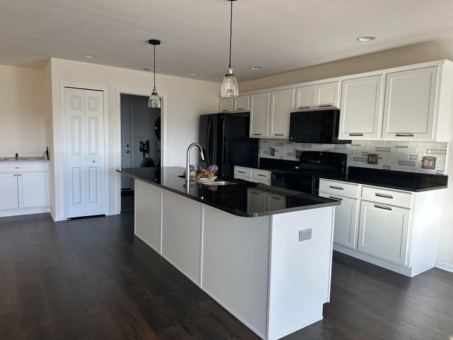 2857 Brisbane Drive, Valparaiso, IN 46385