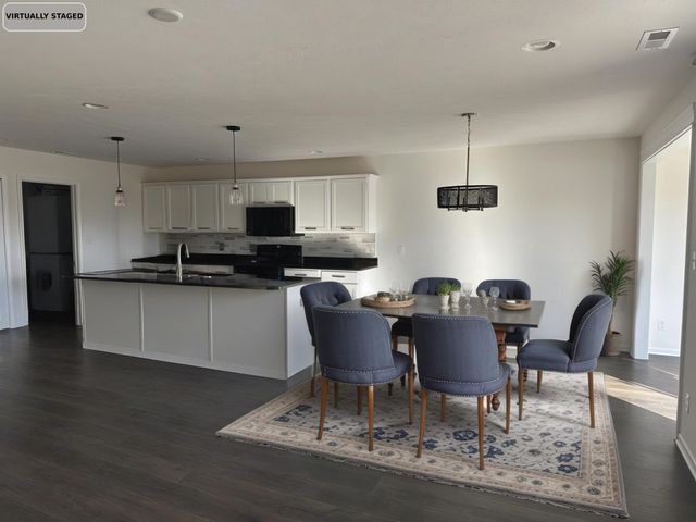 2857 Brisbane Drive, Valparaiso, IN 46385