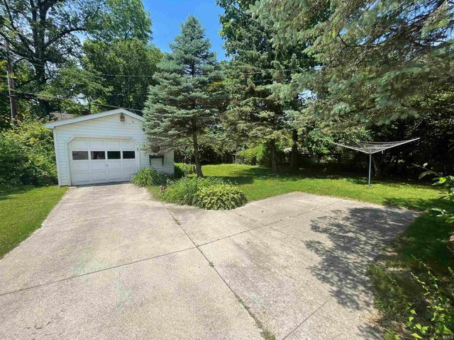 1311 N Kimberly Lane, Muncie, IN 47304