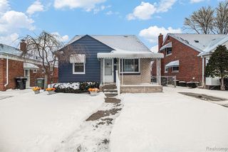 15562 Warwick Avenue, Allen Park, MI 48101