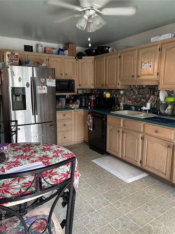 22449 Marine Avenue, Eastpointe, MI 48021