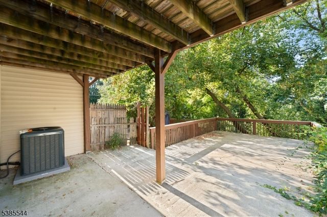 218 Washington St, Phillipsburg Town, NJ 08865
