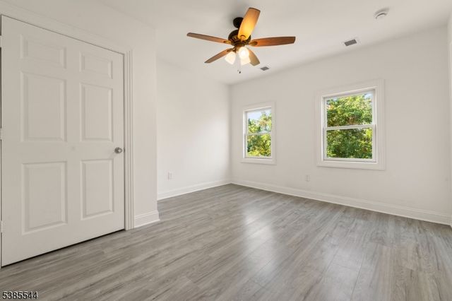 218 Washington St, Phillipsburg Town, NJ 08865