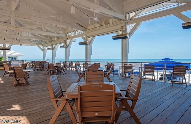 7018 Greentree DR, Naples, FL 34108