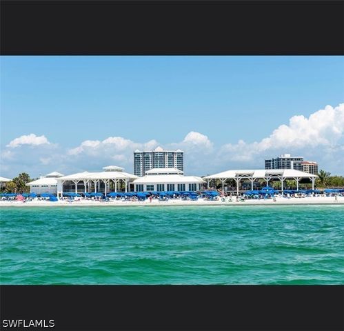 7018 Greentree DR, Naples, FL 34108