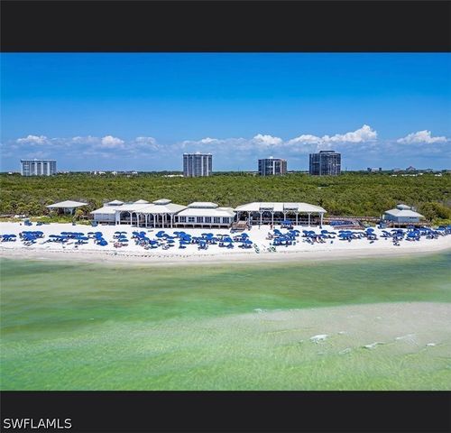 7018 Greentree DR, Naples, FL 34108