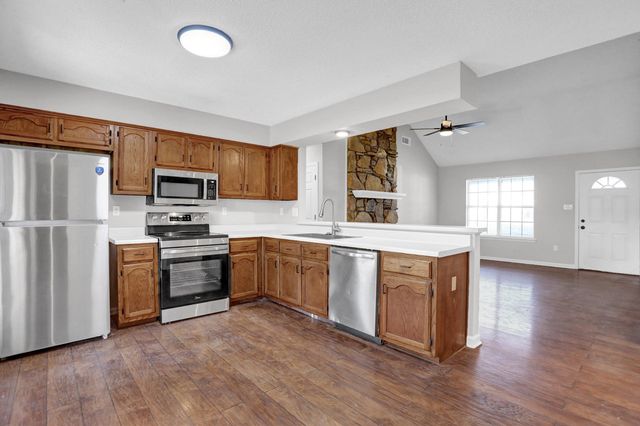 6679 ELMORE WOODS CV, Memphis, TN 38134