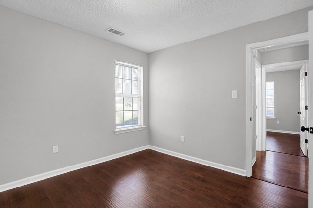 6679 ELMORE WOODS CV, Memphis, TN 38134